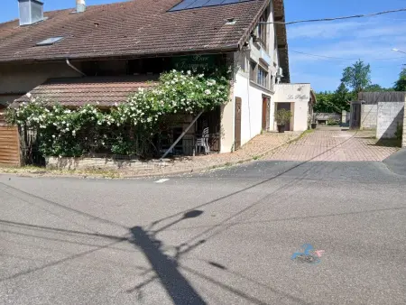 Appartement spacieux à Échenans de 80 m² avec parking inclus - Photo 1