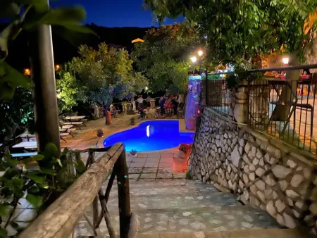 Appartement charmant avec piscine - Badolato - 50 m² - Photo 8