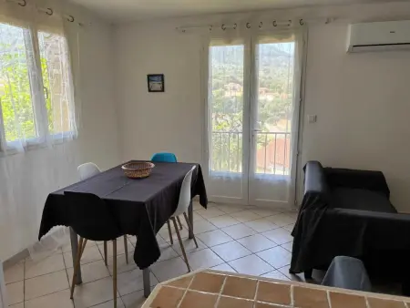 Maison de charme à Ajaccio avec terrasse et jardin - Photo 1