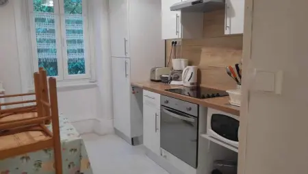 Appartement cosy à Néris-les-Bains, 20 m², balcon avec vue - Photo 8