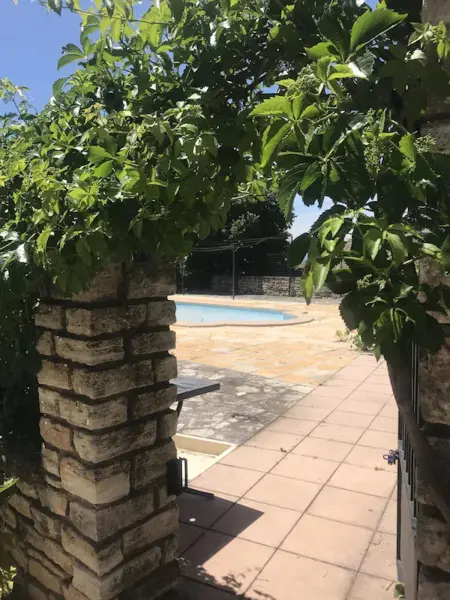 Location chaleureuse à Orgnac-l'Aven avec piscine partagée - Photo 15