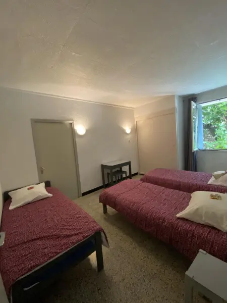 Location chaleureuse à Orgnac-l'Aven avec piscine partagée - Photo 33