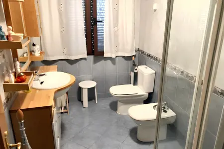 Maison spacieuse & accueillante à Madrigal de las Altas Torres - Photo 11