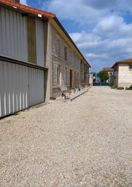 Maison charmante à Chepy avec jardin et piste de pétanque - Photo 1
