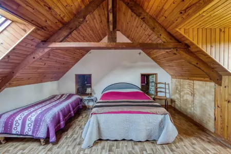 Maison chaleureuse à Pordic avec jardin et cheminée - Photo 9