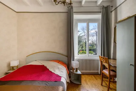 Maison chaleureuse à Pordic avec jardin et cheminée - Photo 12