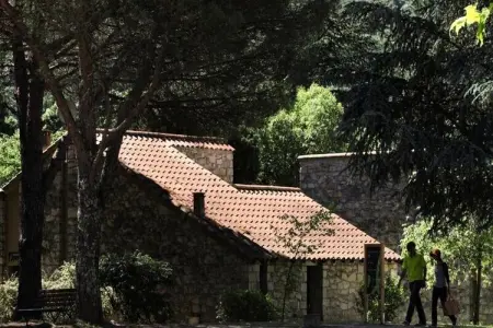 Terres de France - Domaine des Vans, Gîte en Ardèche près du Bois de Païolive - Photo 7