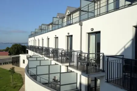 Résidence Thalasso Concarneau****, 2 Piטces 2/4 Personnes Vue Latיrale Mer - Photo 9