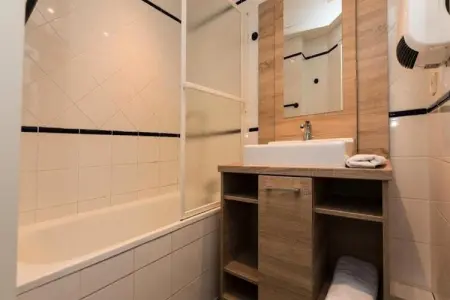 Résidence Odalys Valentin Plage ***, 2 Piטces 4 Personnes Vue Parc - Photo 17