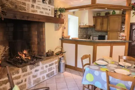 Gîte de France Gîtes de france 3 épis 6/7 pers aux salelles 3 épis, Gמte de France 7 personnes - Photo 6