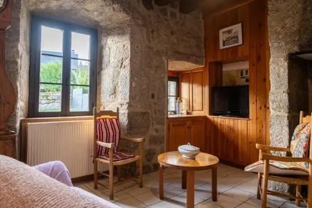 Gîte de France Gîtes de france de la fage montivernoux 3 épis, Gîte charmant en France avec piscine - Photo 11