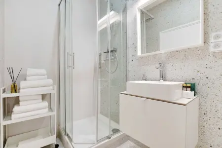 GA-78-THOREZ-RDC, Appartement pour 4 personnes א Nanterre - Photo 3