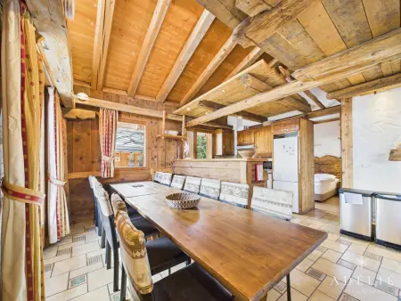 Appartement skis aux pieds 160m² pour 14 pers, 5 ch, parking, cheminée, WiFi - Photo 4