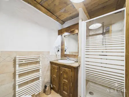 Appartement skis aux pieds 160m² pour 14 pers, 5 ch, parking, cheminée, WiFi - Photo 12