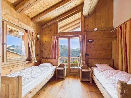 Appartement skis aux pieds 160m² pour 14 pers, 5 ch, parking, cheminée, WiFi - Photo 25