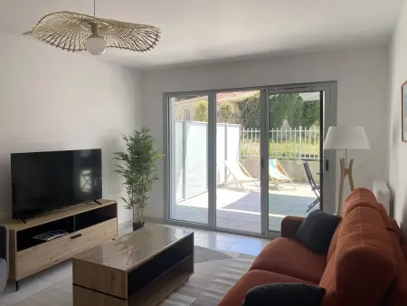 Royan T3 Moderne - Bord De Mer - 6 Pers, Parking, Terrasse - Photo 4