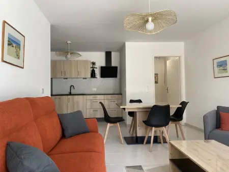 Royan T3 Moderne - Bord De Mer - 6 Pers, Parking, Terrasse - Photo 9