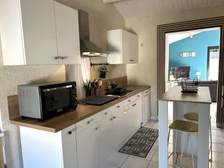 Maison indépendante 8 pers, terrasse, proche plage - Photo 3