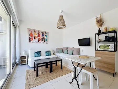 Studio avec terrasse et climatisation, proche plage - Photo 3