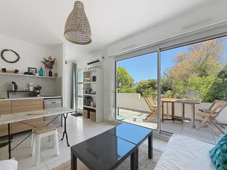 Studio avec terrasse et climatisation, proche plage - Photo 8