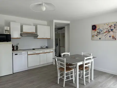 Saint-Palais : T2 3 étoiles, proche plage, terrasse sud, parking, clim et Wifi - Photo 2