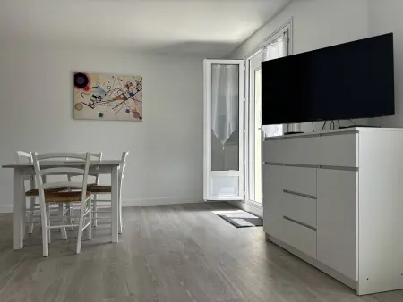Saint-Palais : T2 3 étoiles, proche plage, terrasse sud, parking, clim et Wifi - Photo 6