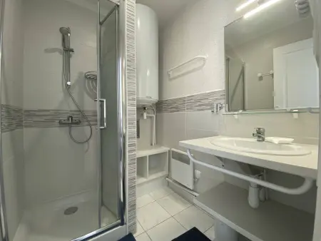 Saint-Palais : T2 3 étoiles, proche plage, terrasse sud, parking, clim et Wifi - Photo 12