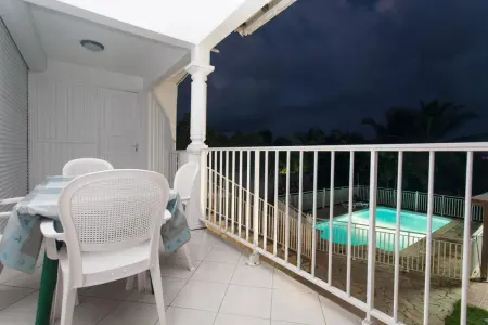 Appartement moderne à Sainte-Anne 42 m² avec piscine partagée - Photo 4