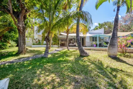 Villa avec piscine à Saint-Gilles les Bains, 260 m², 9 pers. - Photo 3
