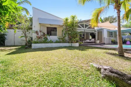 Villa avec piscine à Saint-Gilles les Bains, 260 m², 9 pers. - Photo 9