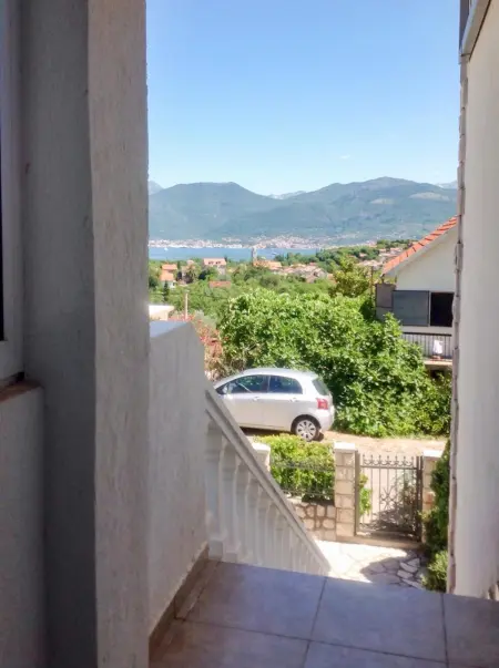 Appartement confortable à Radovići 75 m² avec vue montagne - Photo 10