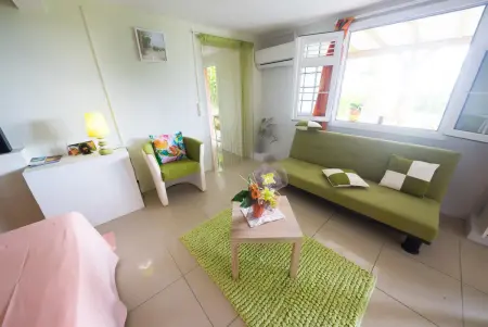 Appartement charmant à Rivière-Salée, 45 m² avec terrasse privée - Photo 9