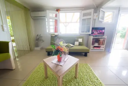 Appartement charmant à Rivière-Salée, 45 m² avec terrasse privée - Photo 10