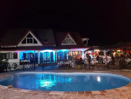 Villa charmante à Saint-Benoît avec piscine privée - Photo 11