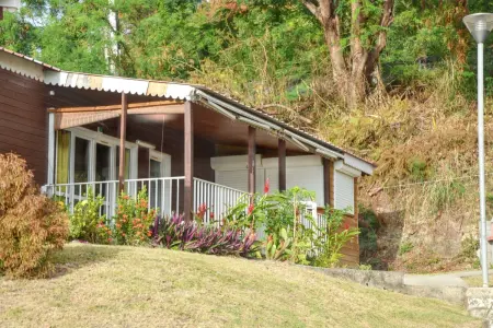 Bungalow charmant proche de Bouillante avec climatisation. - Photo 4