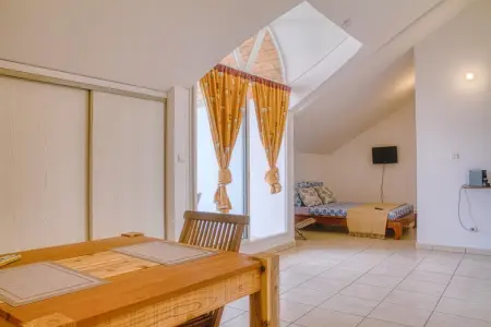 Studio confortable à Saint-Gilles, 36 m², vue montagne - Photo 6