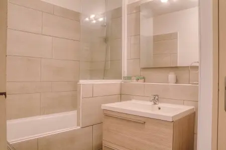 Studio confortable à Saint-Gilles, 36 m², vue montagne - Photo 7