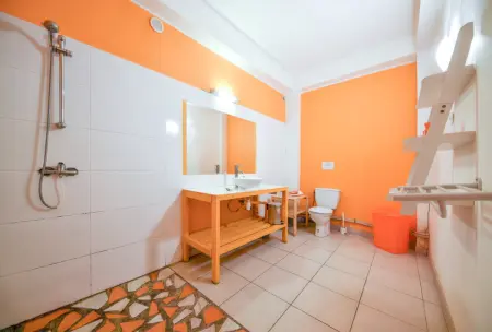 Maison spacieuse à Pointe-Noire avec piscine partagée 110 m² - Photo 13