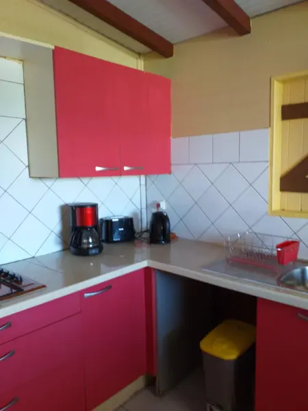 Appartement moderne à Sainte-Rose de 46 m² avec jardin privé - Photo 3