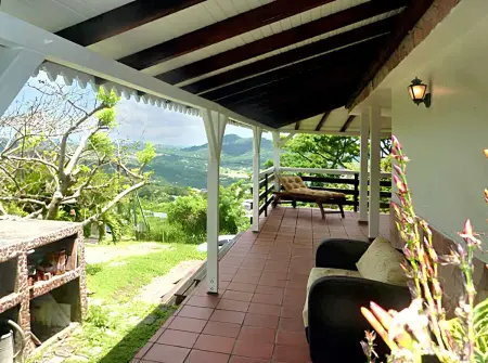Maison confortable à Rivière-Pilote avec vue sur la mer - Photo 4