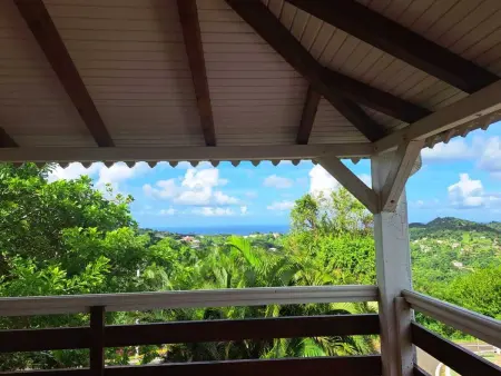Maison confortable à Rivière-Pilote avec vue sur la mer - Photo 10