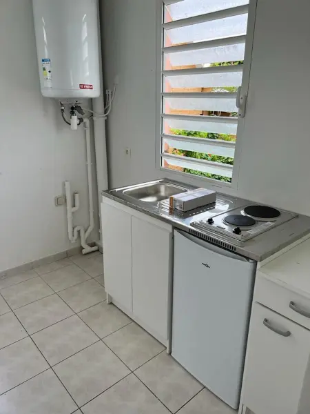 Appartement avec balcon et vue sur la montagne au Lamentin, 45 m² - Photo 6