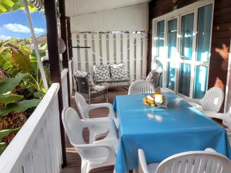 Bungalow accueillant à Bouillante avec climatisation et terrasse - Photo 3