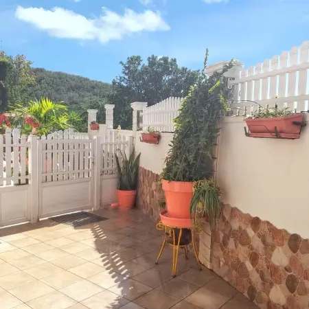 Studio de charme à Bouillante, 100 m², vue sur mer et montagnes - Photo 23