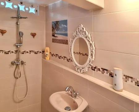 Studio de charme à Bouillante, 100 m², vue sur mer et montagnes - Photo 30