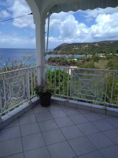 Maison accueillante avec vue sur la mer à Deshaies + Terrasse - Photo 3