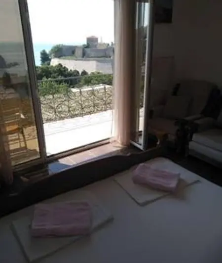 Appartement confortable à Ulcinj avec vue sur la mer et jardin - Photo 8
