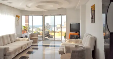 Appartement duplex en bord de mer à Mahdia - 250 m² - Vue sur mer - Photo 1