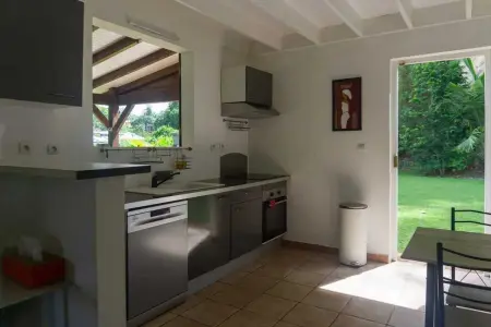 Maison chaleureuse aux Abymes avec jacuzzi relaxant - Photo 17