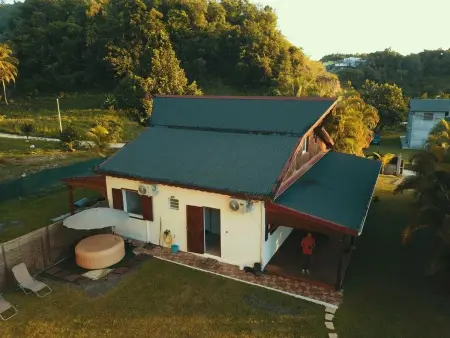 Maison chaleureuse aux Abymes avec jacuzzi relaxant - Photo 43